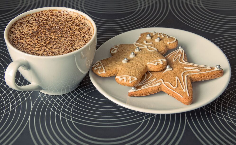 Biscuits et café au gingembre pour la puissance